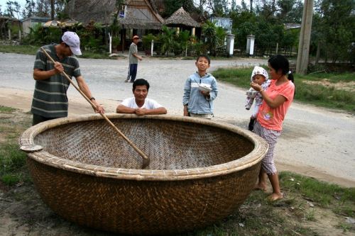 Calfatage de bateau - panier